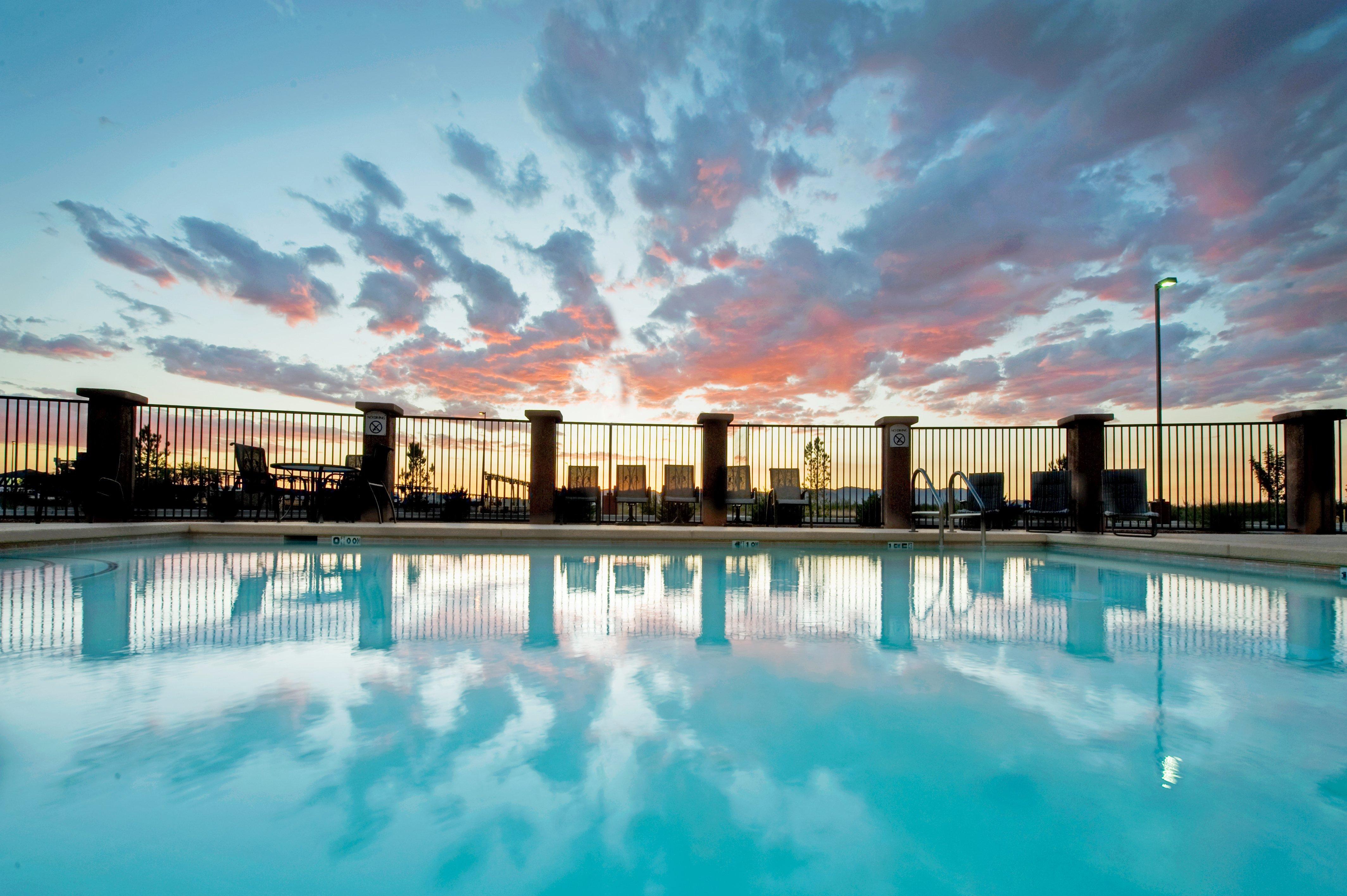 Holiday Inn Express & Suites Willcox Bagian luar foto