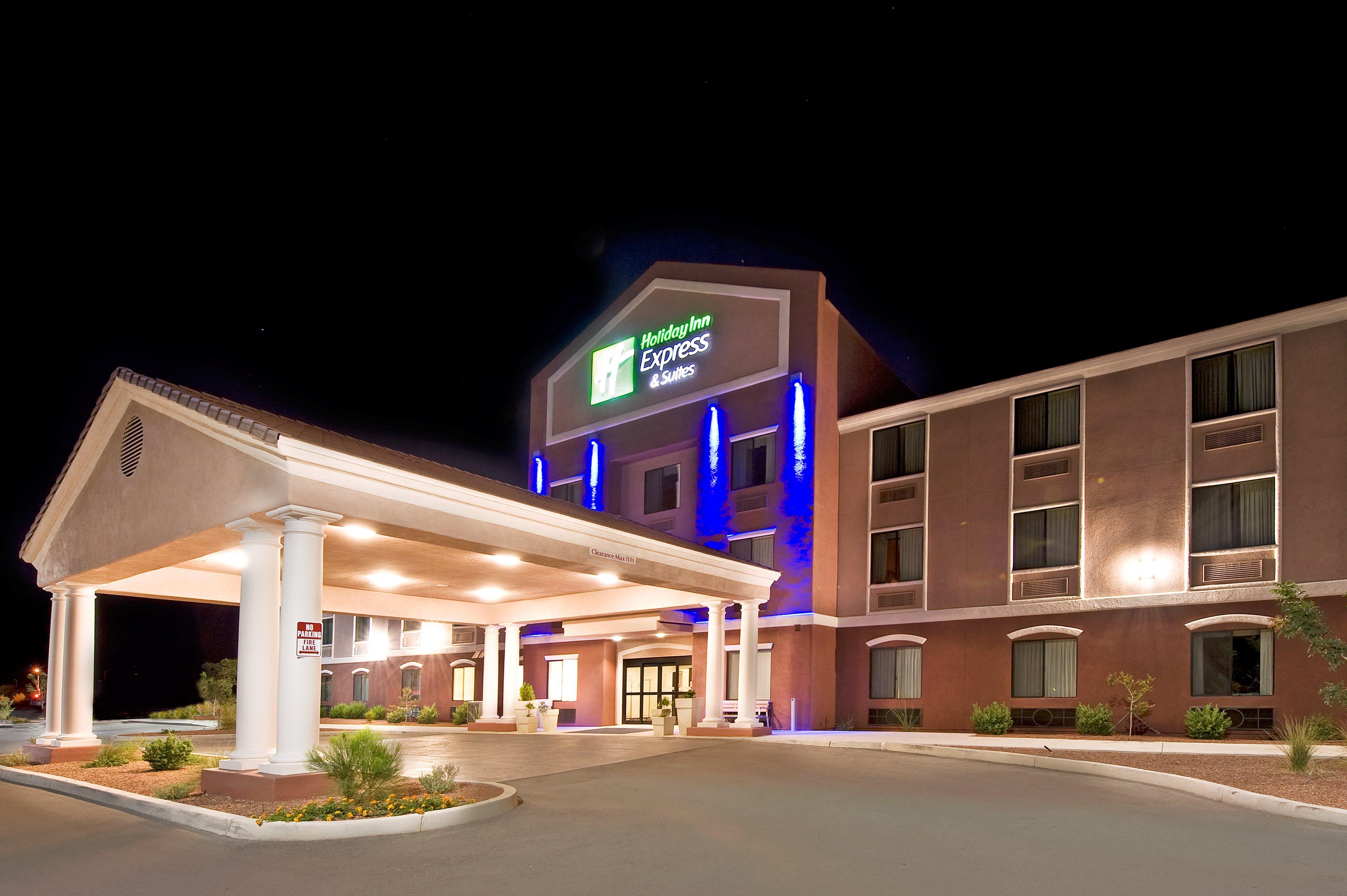 Holiday Inn Express & Suites Willcox Bagian luar foto