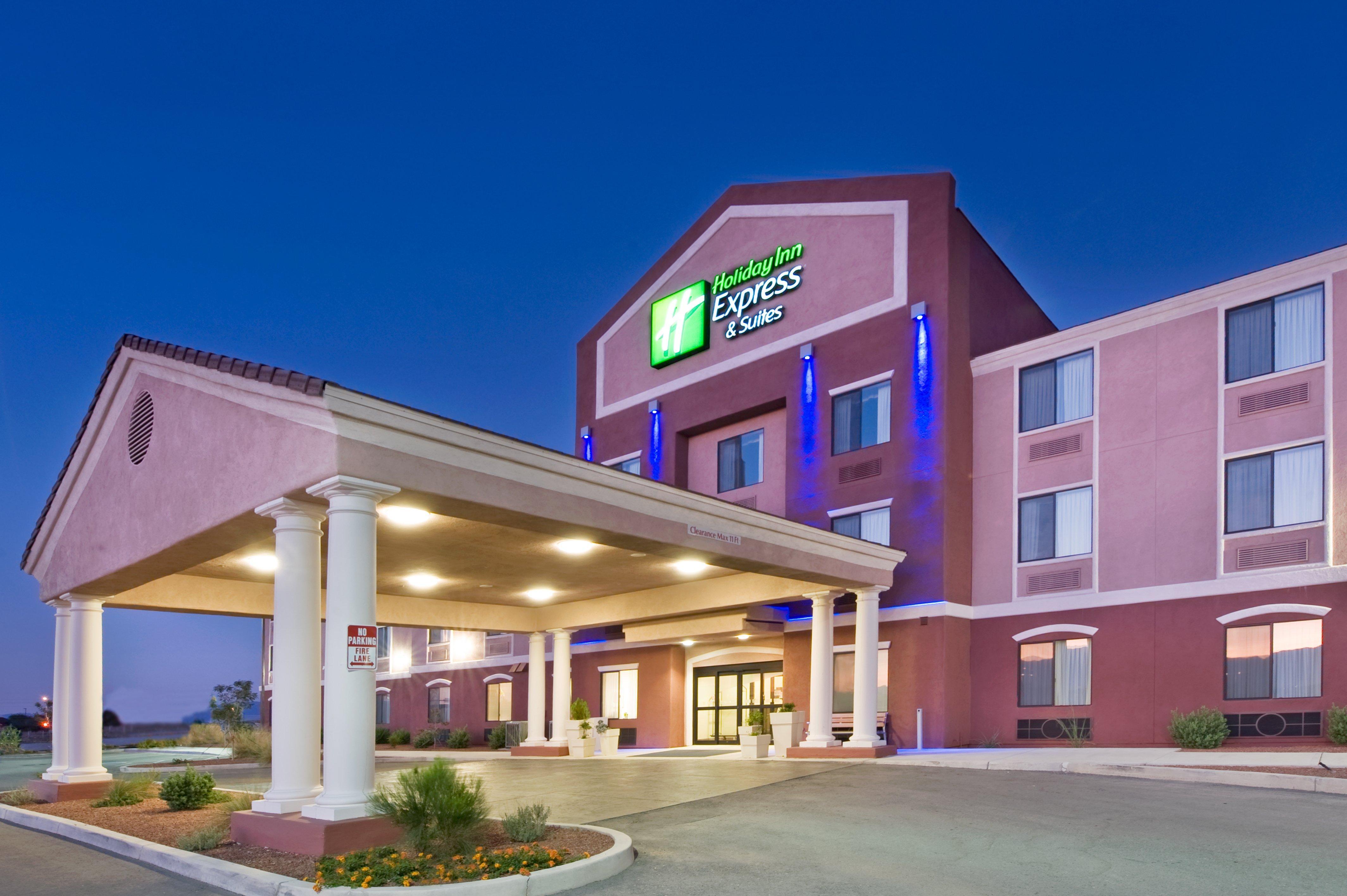 Holiday Inn Express & Suites Willcox Bagian luar foto