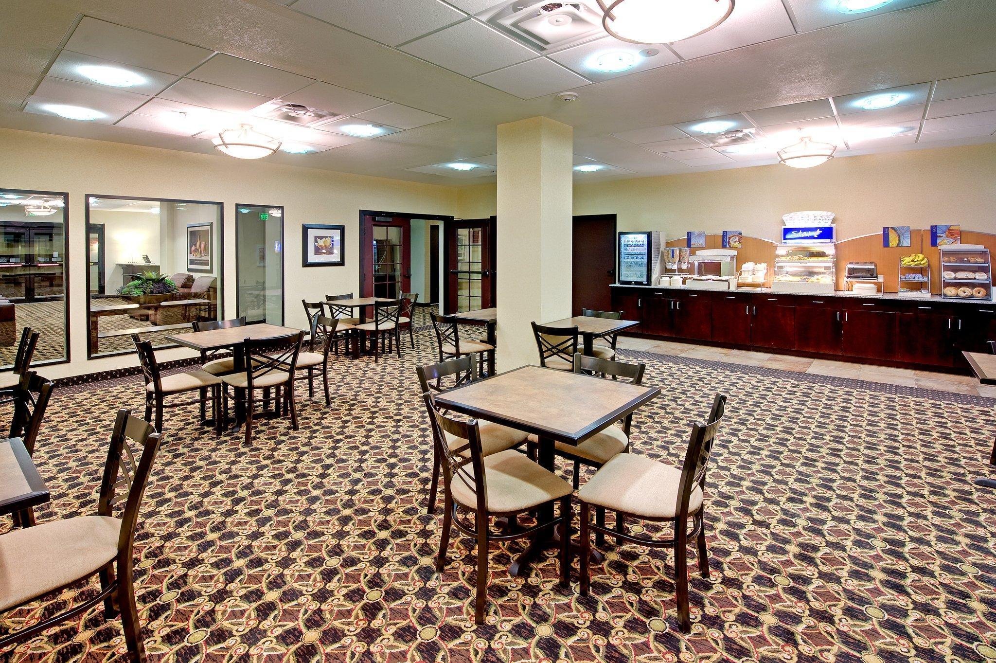 Holiday Inn Express & Suites Willcox Bagian luar foto