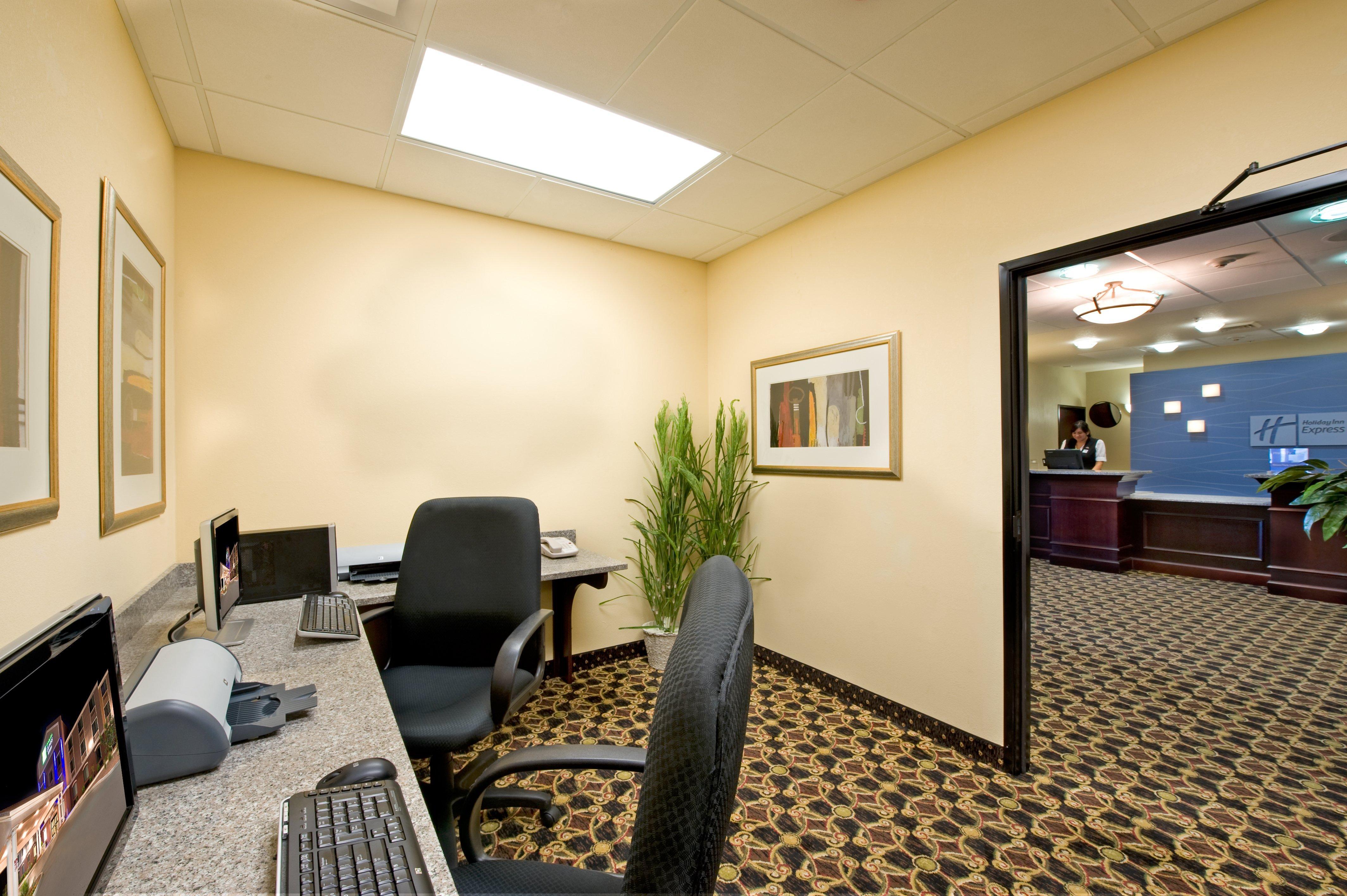 Holiday Inn Express & Suites Willcox Bagian luar foto